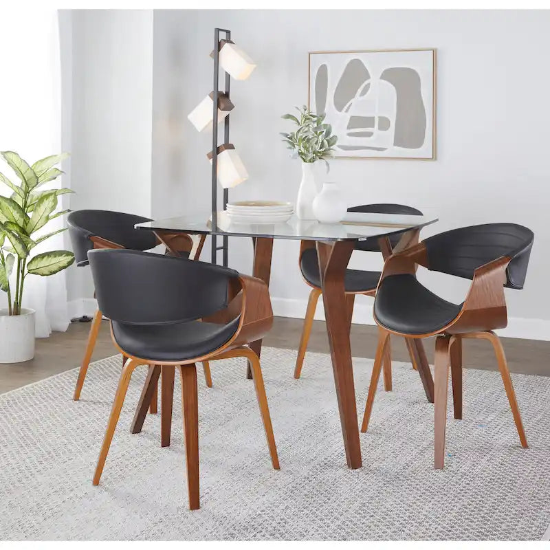 Jídelní stůl čtvercového tvaru ve stylu Mid-century Modern